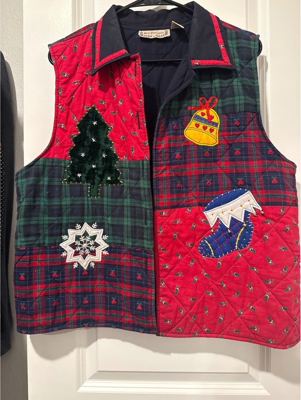 Vintage New Directions Quilted Christmas Holiday Vest with Festive Applique